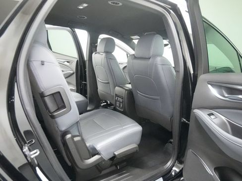 Used 2022 Buick Enclave Premium AWD/4WD image 27