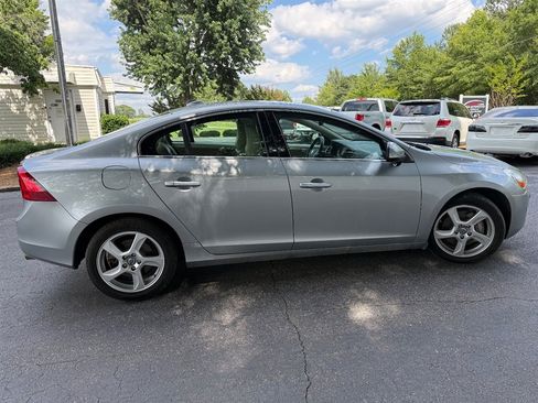 Used 2013 Volvo S60 T5 FWD image 6