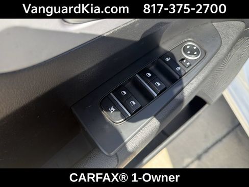 Certified 2024 Kia Forte LXS FWD image 17