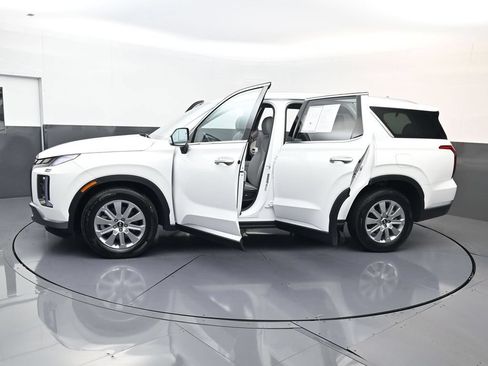 Certified 2025 Hyundai Palisade SEL AWD/4WD image 32