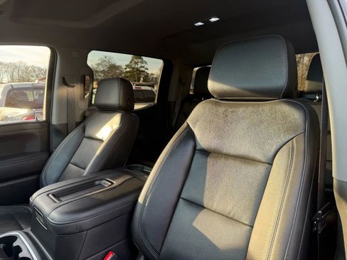 Used 2019 Chevrolet Silverado 1500 LT Trail Boss image 15