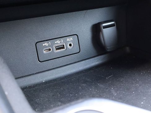 Used 2022 Nissan Sentra SR w/ Electronics Package FWD image 23