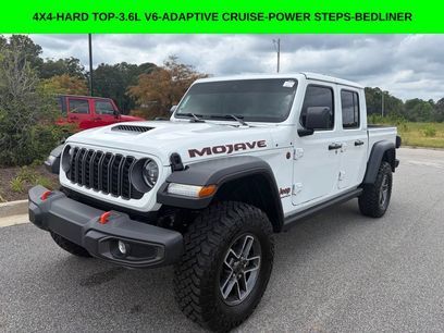 Used 2025 Jeep Gladiator Mojave