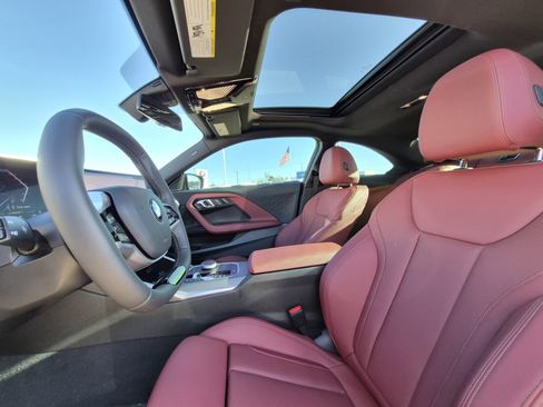 Certified 2025 BMW 230i Coupe w/ Convenience Package image 31
