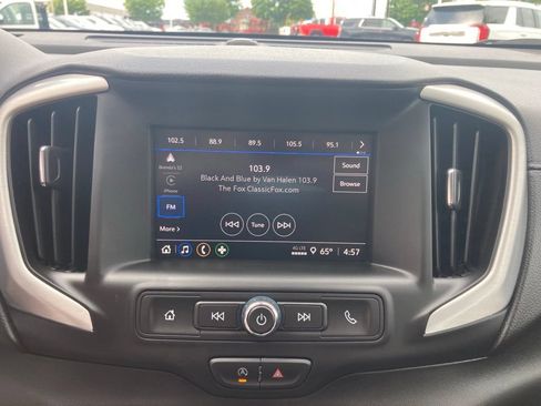Used 2024 GMC Terrain SLE w/ Driver Convenience Package AWD/4WD image 34