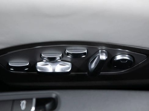 Certified 2025 Porsche 718 Boxster Style Edition image 17