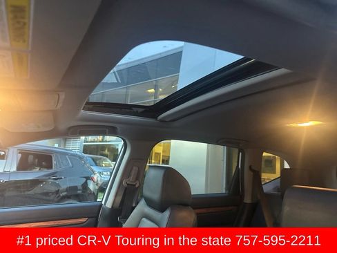 Used 2018 Honda CR-V Touring image 11
