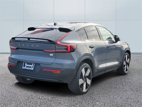 Certified 2023 Volvo C40 P8 Recharge Ultimate image 4