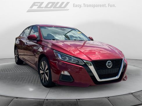 Used 2021 Nissan Altima 2.5 SV AWD/4WD image 1