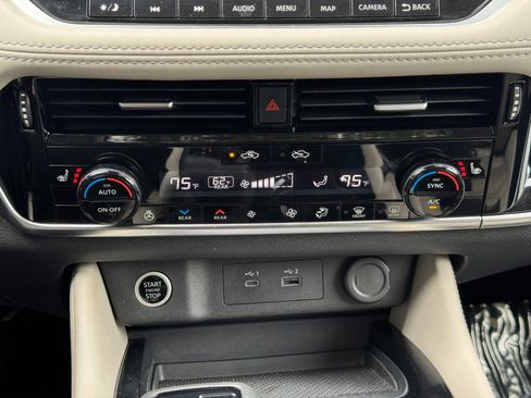 Used 2023 Nissan Rogue SL w/ SL Premium Package FWD image 27