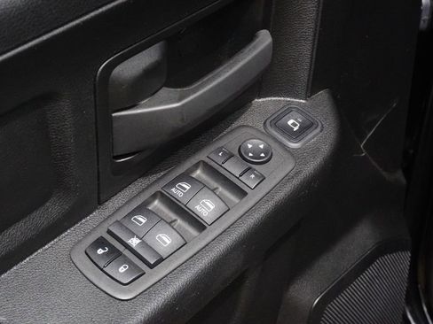 Used 2024 RAM 2500 Tradesman w/ Chrome Appearance Group AWD/4WD image 26