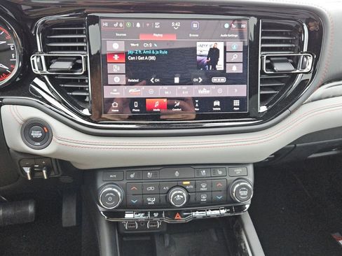 Used 2023 Dodge Durango R/T RWD image 18