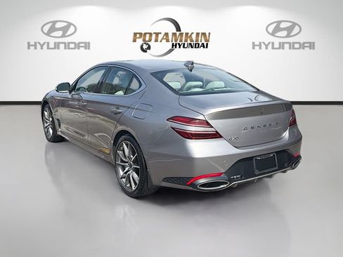 Used 2025 Genesis G70 2.5T RWD image 7