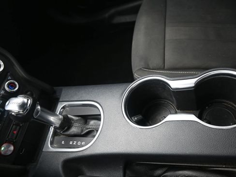 Used 2022 Ford Mustang GT w/ Black Accent Package RWD image 11