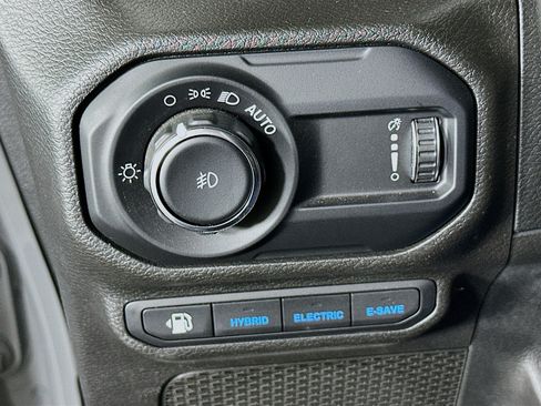 Used 2023 Jeep Wrangler Unlimited w/ 8.4" Radio Group AWD/4WD image 16
