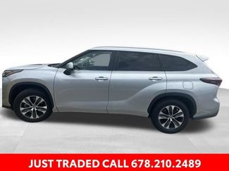 Used 2024 Toyota Highlander XLE FWD video 1