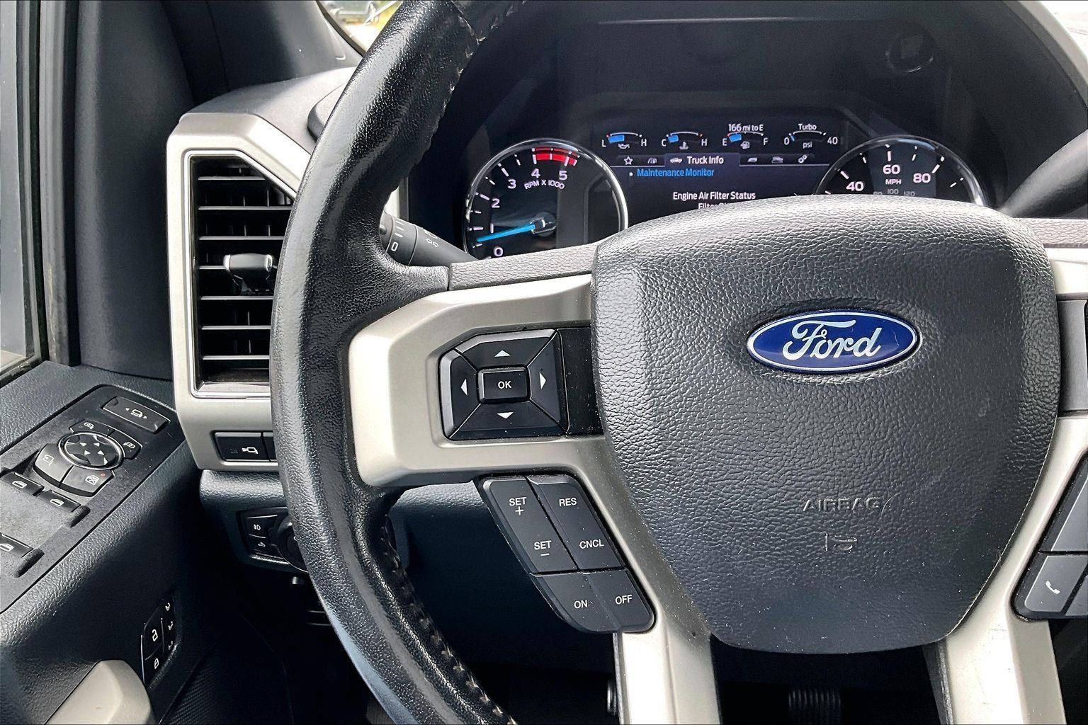 Used 2022 Ford F250 Lariat w/ Black Appearance Package AWD/4WD image 14