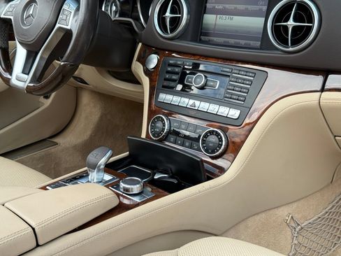 Used 2016 Mercedes-Benz SL 400 image 42