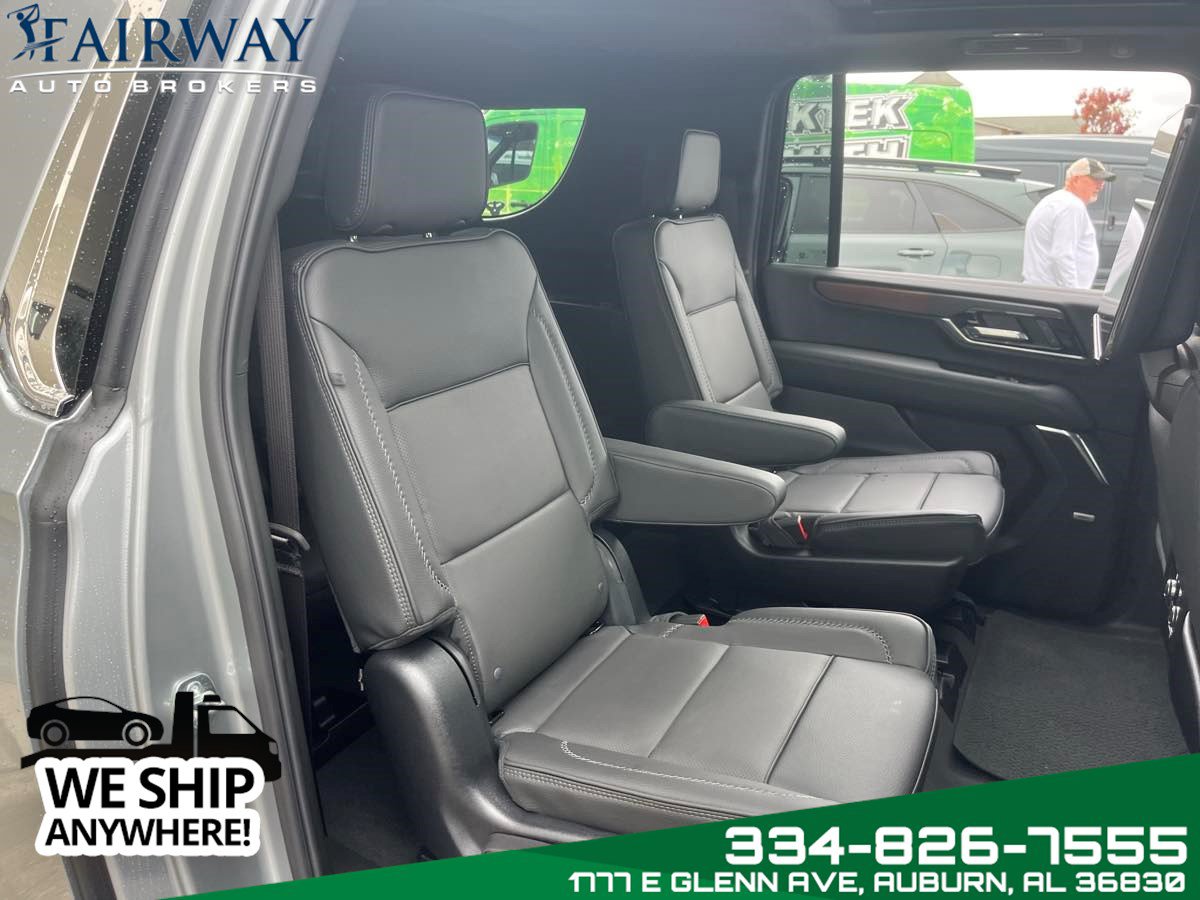 Used 2025 GMC Yukon XL Denali w/ Denali Reserve Package AWD/4WD image 13