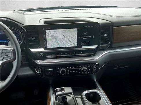 Used 2024 Chevrolet Silverado 1500 High Country RWD image 8