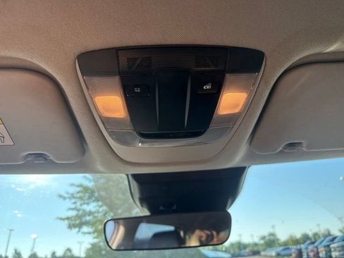 Used 2021 Kia Seltos S FWD image 19