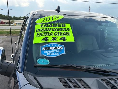 Used 2018 Ford F150 Lariat w/ Equipment Group 502A Luxury AWD/4WD image 9