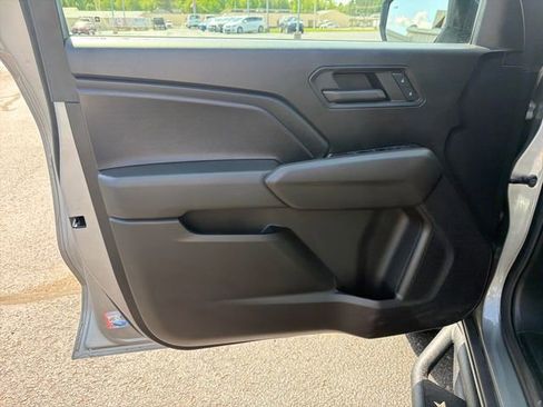 Used 2024 Chevrolet Colorado Trail Boss w/ Technology Package AWD/4WD image 17