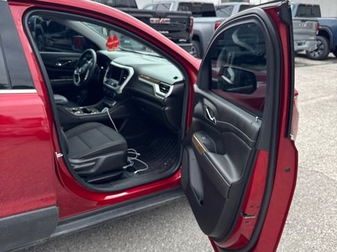 Used 2023 GMC Acadia SLE w/ Driver Convenience Package AWD/4WD image 18