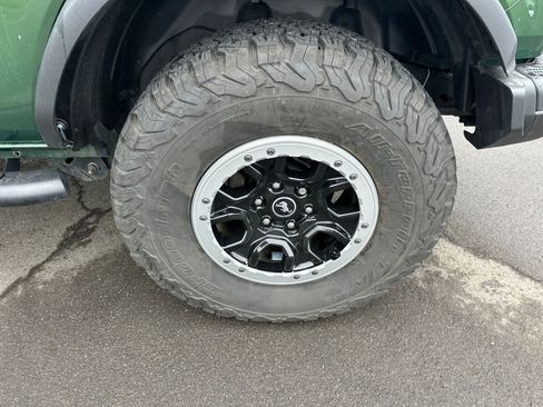 Used 2022 Ford Bronco Badlands image 17