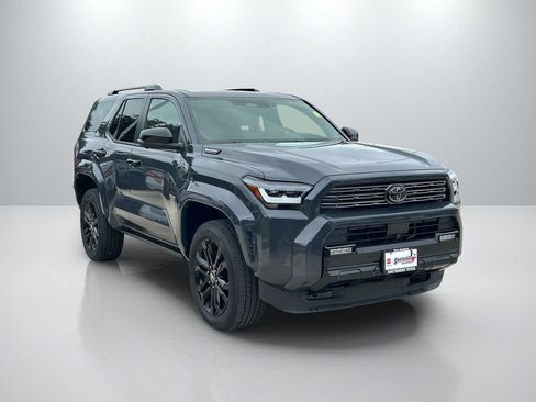 Used 2025 Toyota 4Runner Platinum AWD/4WD image 3