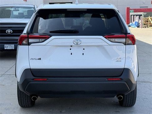 Used 2024 Toyota RAV4 LE image 5