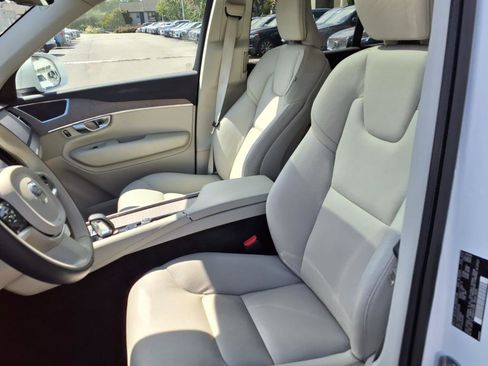 Used 2023 Volvo XC90 B6 Core w/ Protection Package Premier image 18