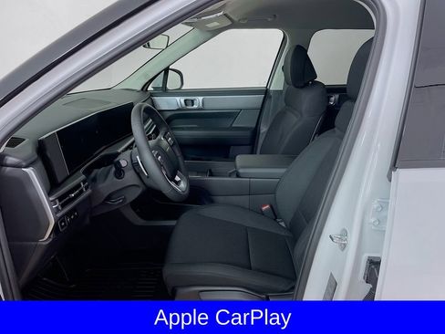 Used 2025 Hyundai Santa Fe SE image 13