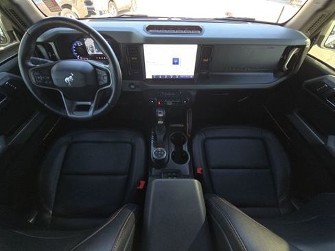 Used 2023 Ford Bronco Badlands w/ Sasquatch Package image 22