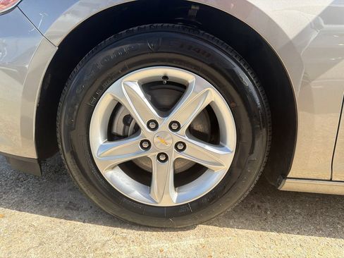Used 2024 Chevrolet Malibu LT FWD image 7