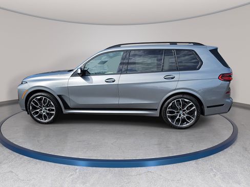 New 2026 BMW X7 xDrive40i w/ M Sport Package image 8