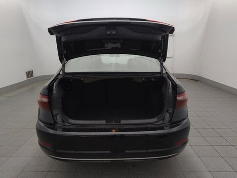 Used 2020 Volkswagen Jetta SE FWD image 29