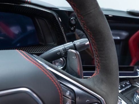 Used 2023 Chevrolet Corvette Stingray Premium Conv w/ Z51 Performance Package RWD image 18