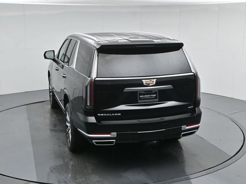 Used 2026 Cadillac Escalade Platinum Luxury image 46