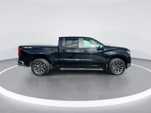 Used 2022 Chevrolet Silverado 1500 LT w/ Protection Package AWD/4WD image 10