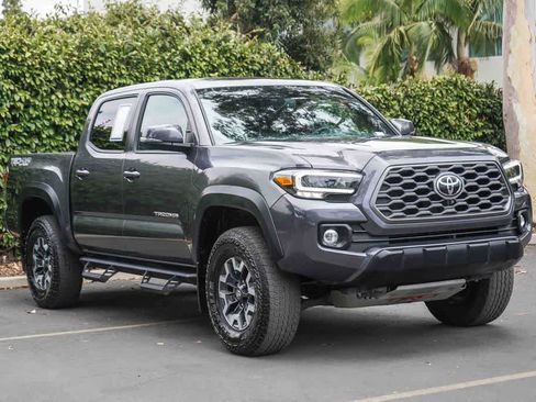 Used 2023 Toyota Tacoma TRD Off-Road AWD/4WD image 5