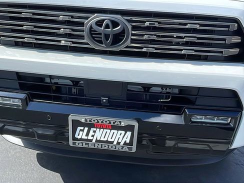 New 2026 Toyota 4Runner 4WD image 9