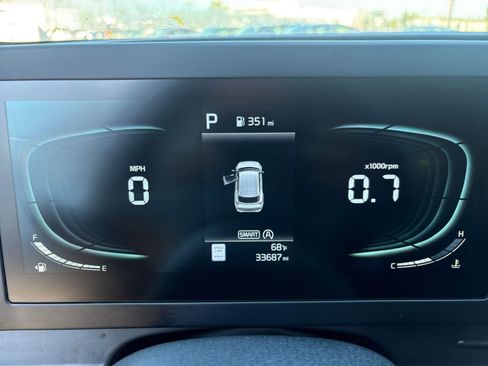 Used 2025 Kia Sportage LX image 39