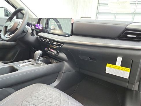 New 2026 Nissan Kicks SV w/ SV Premium Package image 39