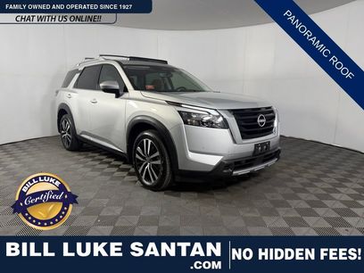 Used 2025 Nissan Pathfinder Platinum w/ Cargo Package