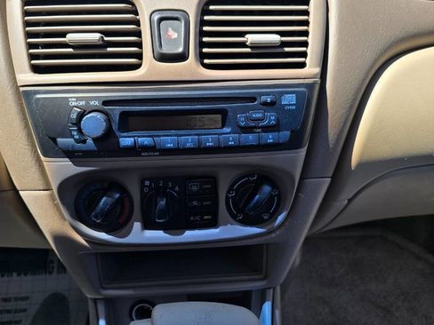 Used 2003 Nissan Sentra XE w/ (XOP) XE Option Pkg image 12