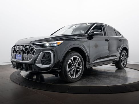 Used 2025 Audi Q5 Premium Plus w/ Premium Plus AWD/4WD image 7