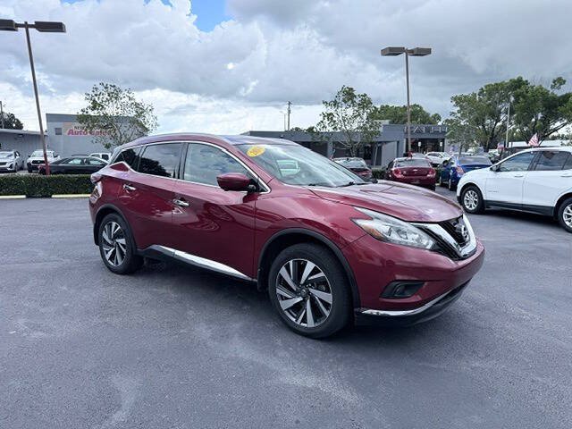 Used 2018 Nissan Murano Platinum w/ Cargo Package FWD image 2