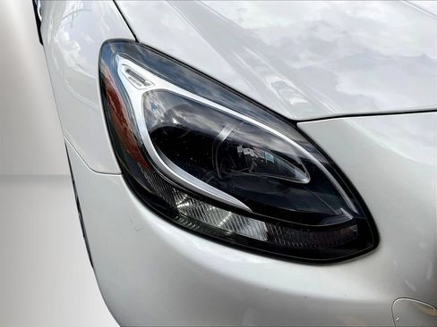 Used 2020 Mercedes-Benz SLC 300 image 27