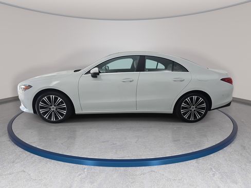 Used 2023 Mercedes-Benz CLA 250 4MATIC image 8